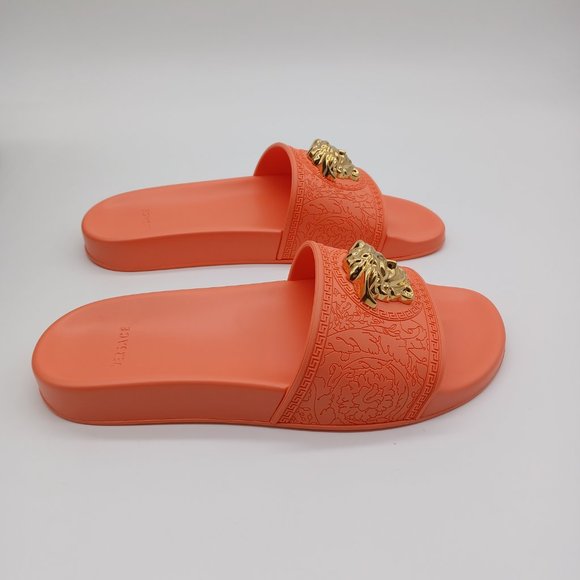 Versace Medusa Rubber Pool Slides Sandals - Picture 4 of 8